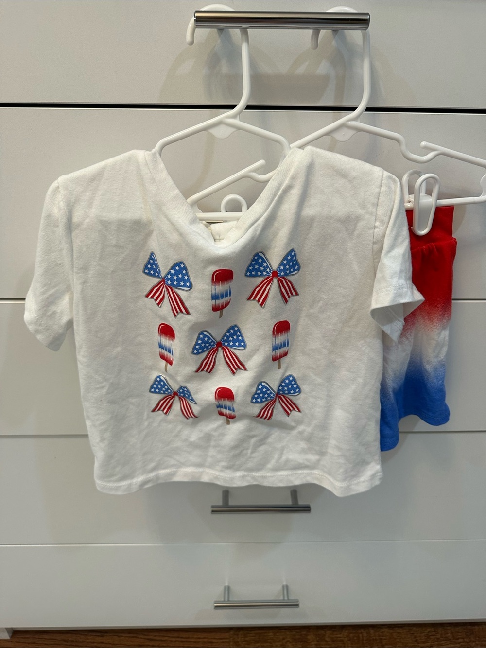 White graphic t-shirt with patriotic popsicle and bow print with matching shorts